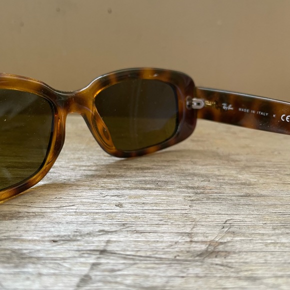 Ray-Ban Sunglasses - Picture 7 of 7